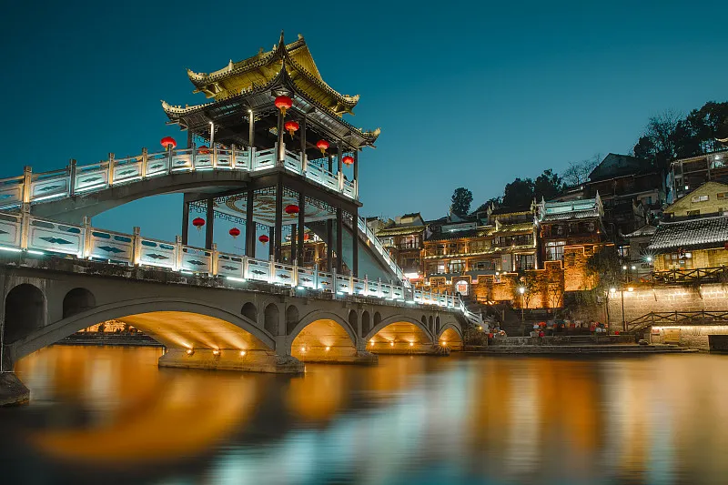 凤凰古城